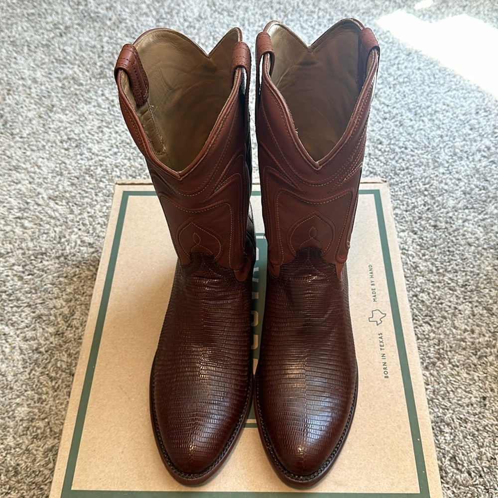 Tecovas bourbon Nolan 11.5D. Brand new in box